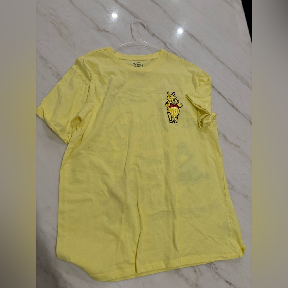 Women’s Large Pooh shirt brand new